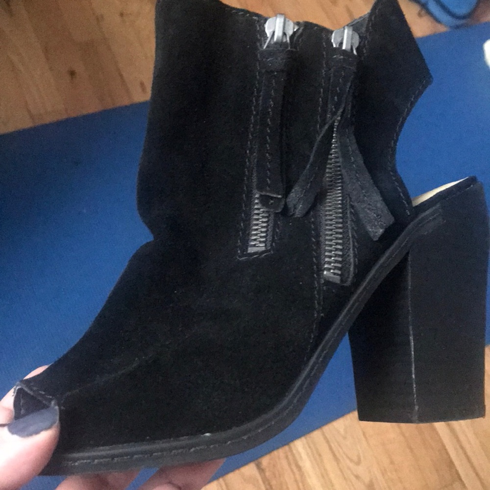 Dolce Vita Niomi Open Toe Bootie Black Suede
